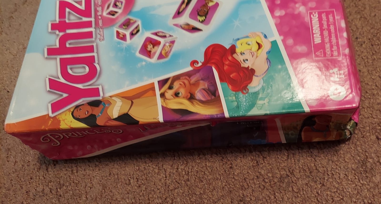 Hasbro Gaming Yahtzee Jr.: Disney Princess Edition Board Game for Kids Ages 4 and Up, for 2-4 Players, Counting and Matching Game for Preschoolers (Amazon Exclusive) customer photo 2