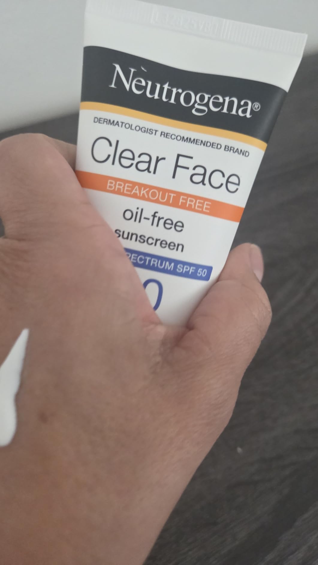 Neutrogena Clear Face Sunscreen Lotion SPF 50, 3 fl. oz customer photo 2
