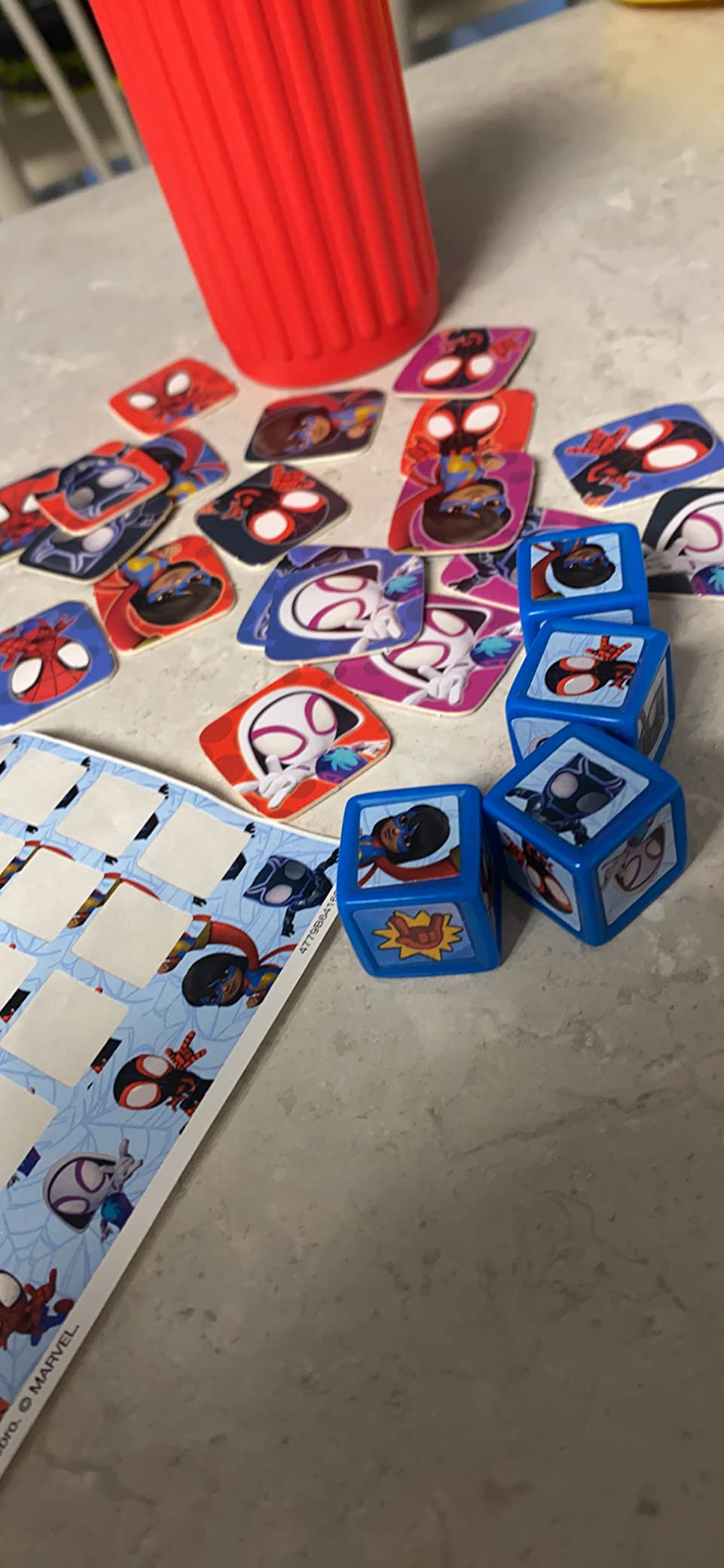 Hasbro Gaming Spidey and His Amazing Friends Yahtzee Jr.Marvel Edition Board Game for Kids, Ages 4 and Up (Amazon Exclusive) customer photo 1