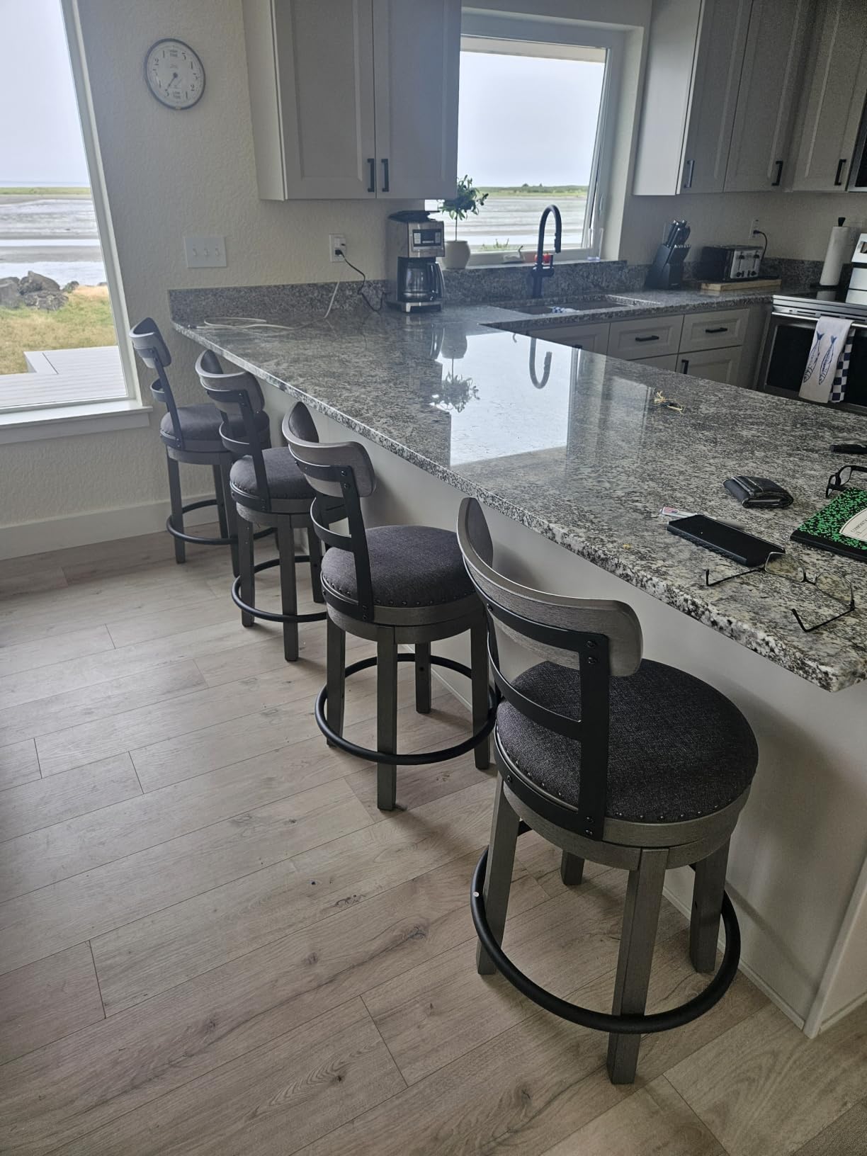 Signature Design by Ashley 1-Piece Swivel Counter Height Bar Stool, Gray customer photo 1