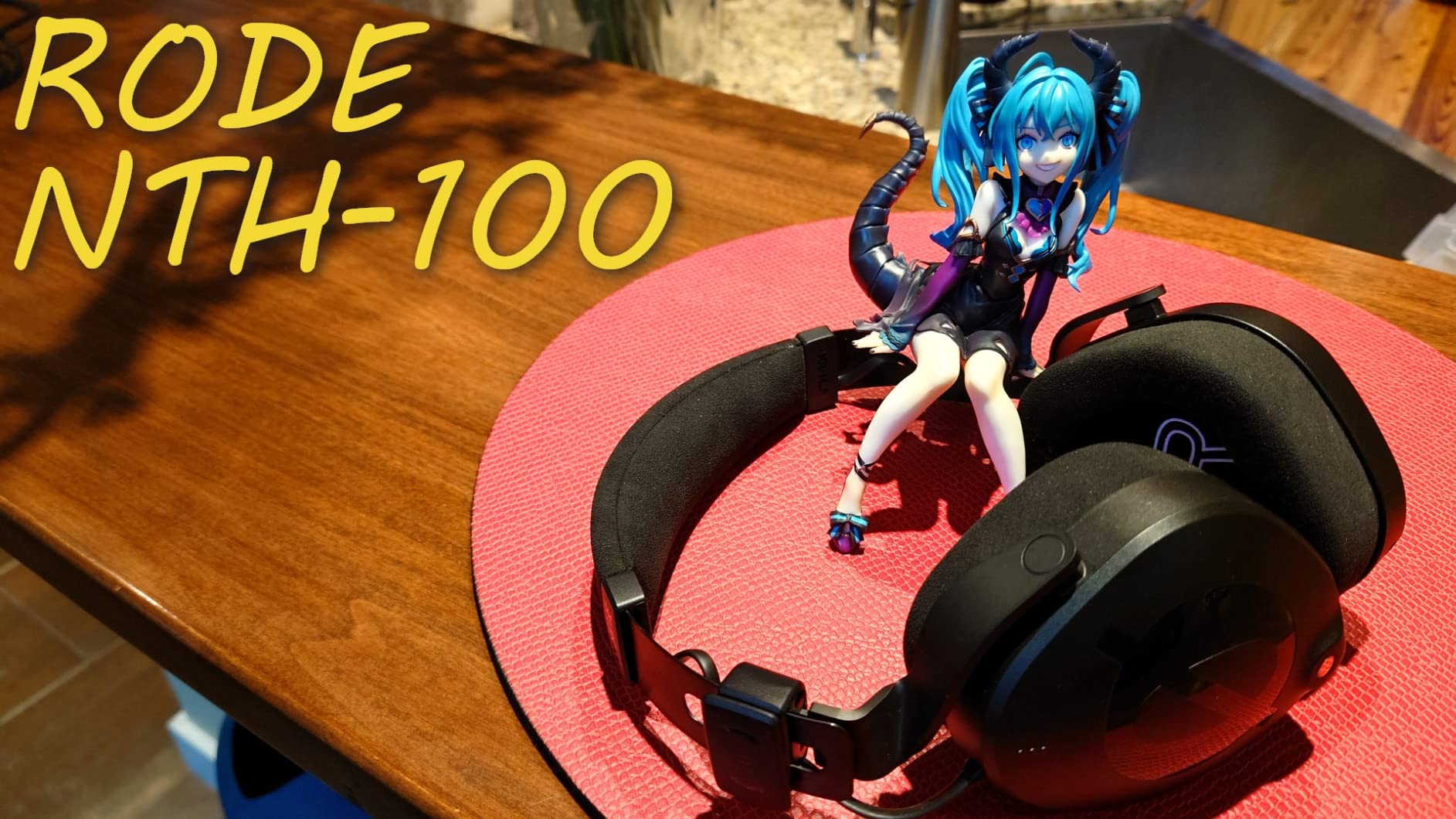 RØDE NTH-100 Professional Over-Ear Headphones for Content Creation customer photo 1