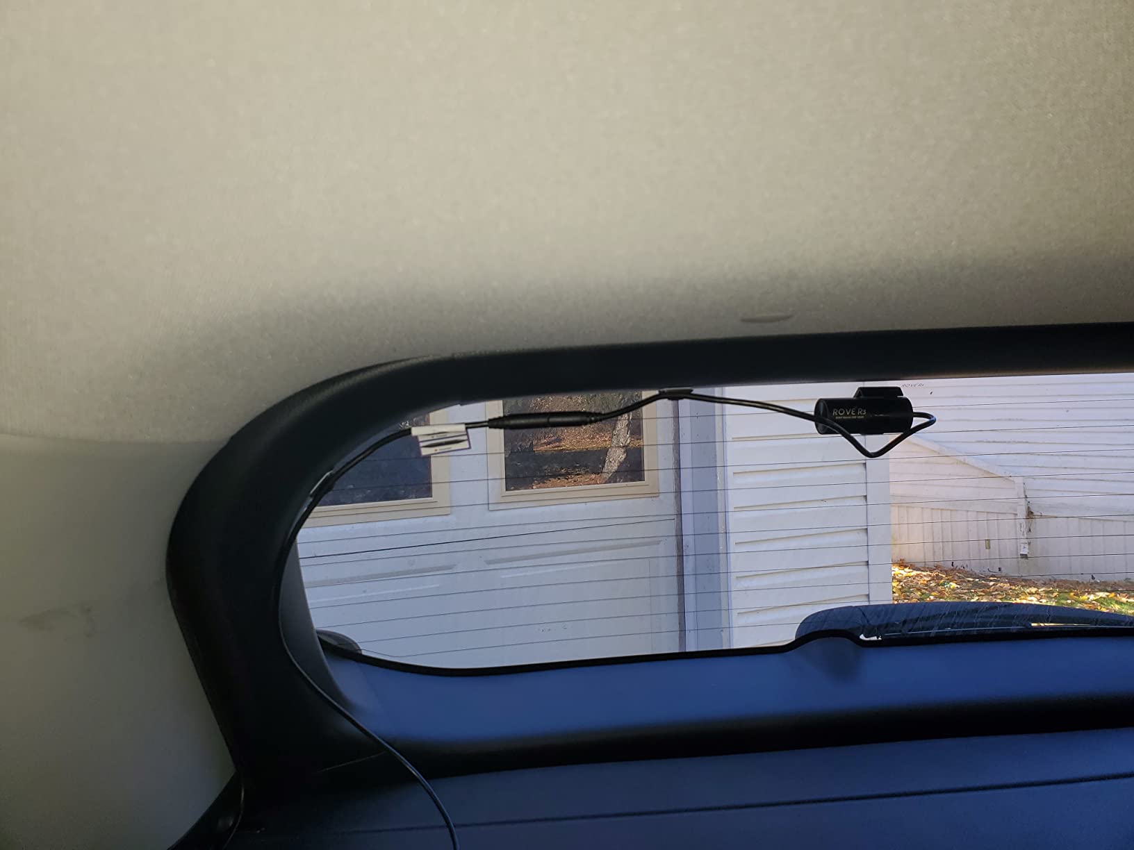 ROVE R3 3 Channel Dash Cam Front and Rear with Cabin, 3in IPS Touch Screen customer photo 1