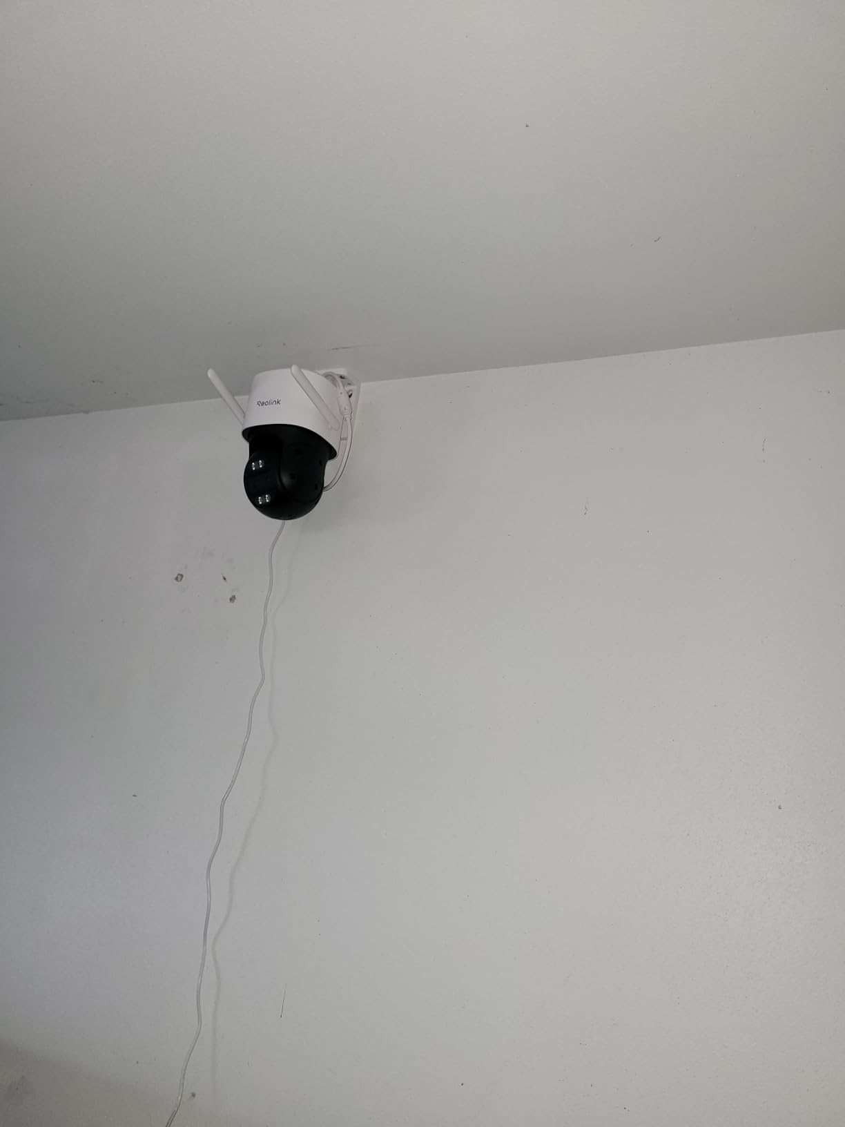 REOLINK 4K 8MP Dual-Lens PTZ Wired WiFi Outdoor Security Camera, 2.4/5GHz customer photo 2