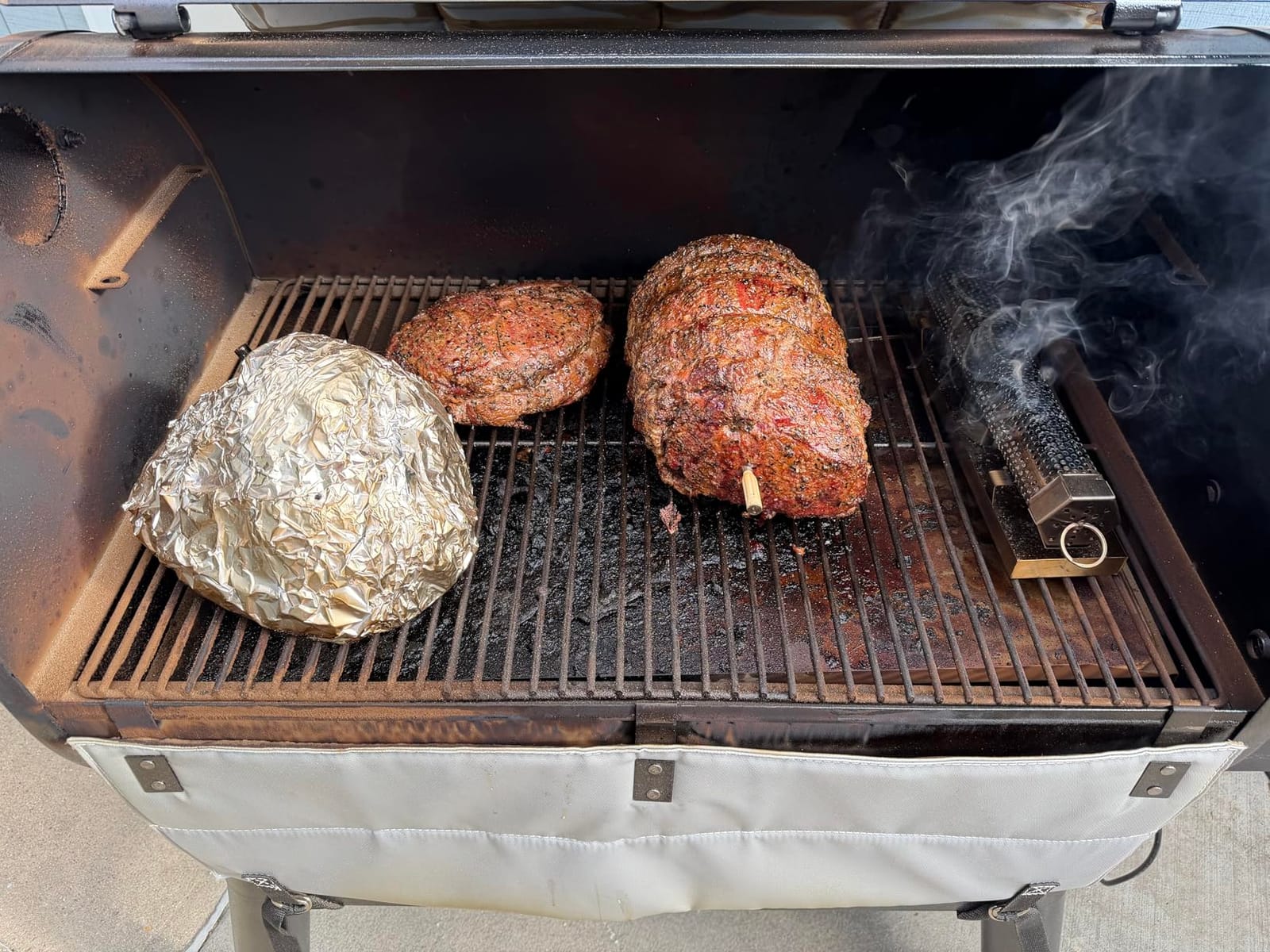 12'' Pellet Smoker Tube With a Stainless Steel Tray and Tube Cover customer photo 1