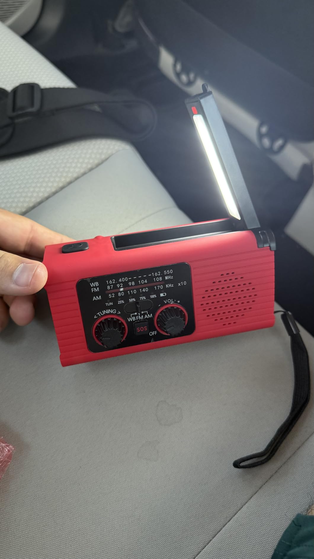 NITIGO Emergency Weather Radio, 4000mAh NOAA Weather Radio Solar Charging customer photo 1