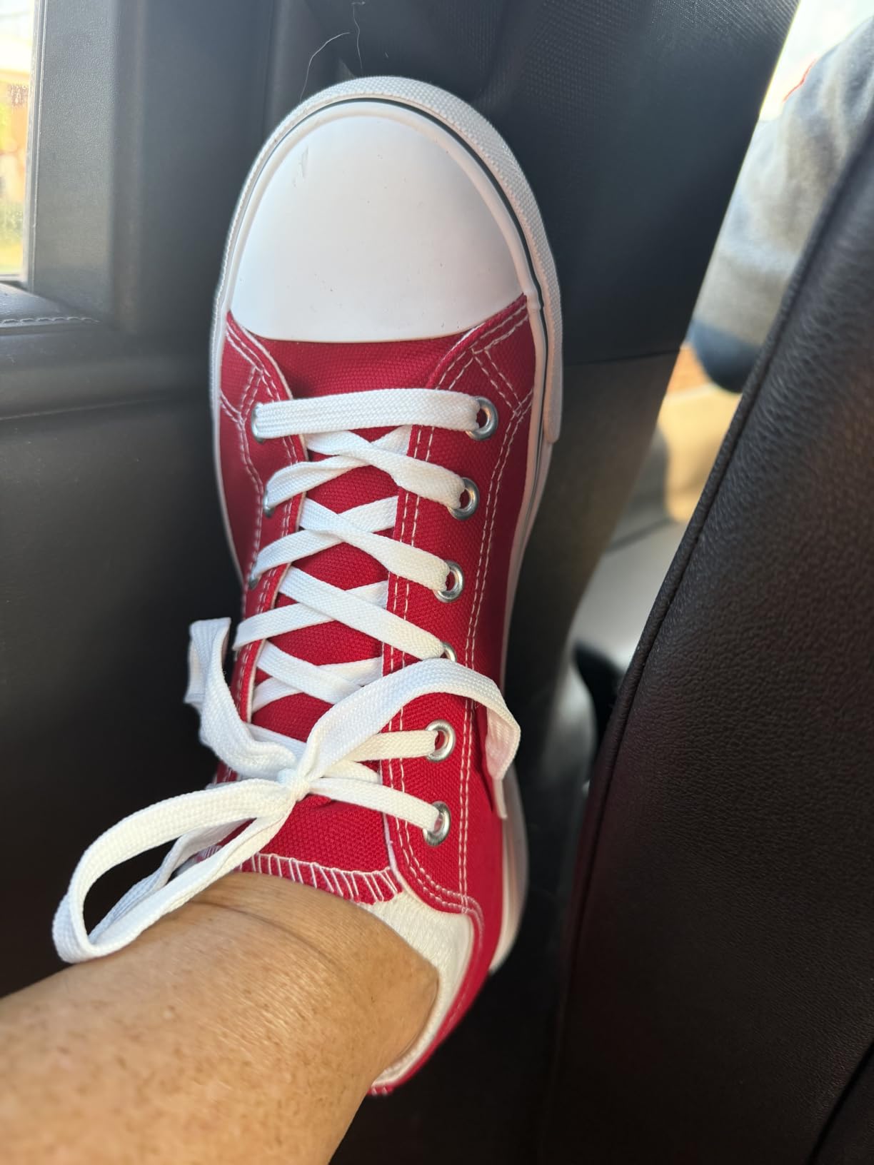hash bubbie White Sneakers for Women Low Top Canvas Shoes Womens Canvas Sneakers Women's Fashion Sneakers Slip on Casual Tennis Shoes customer photo 2