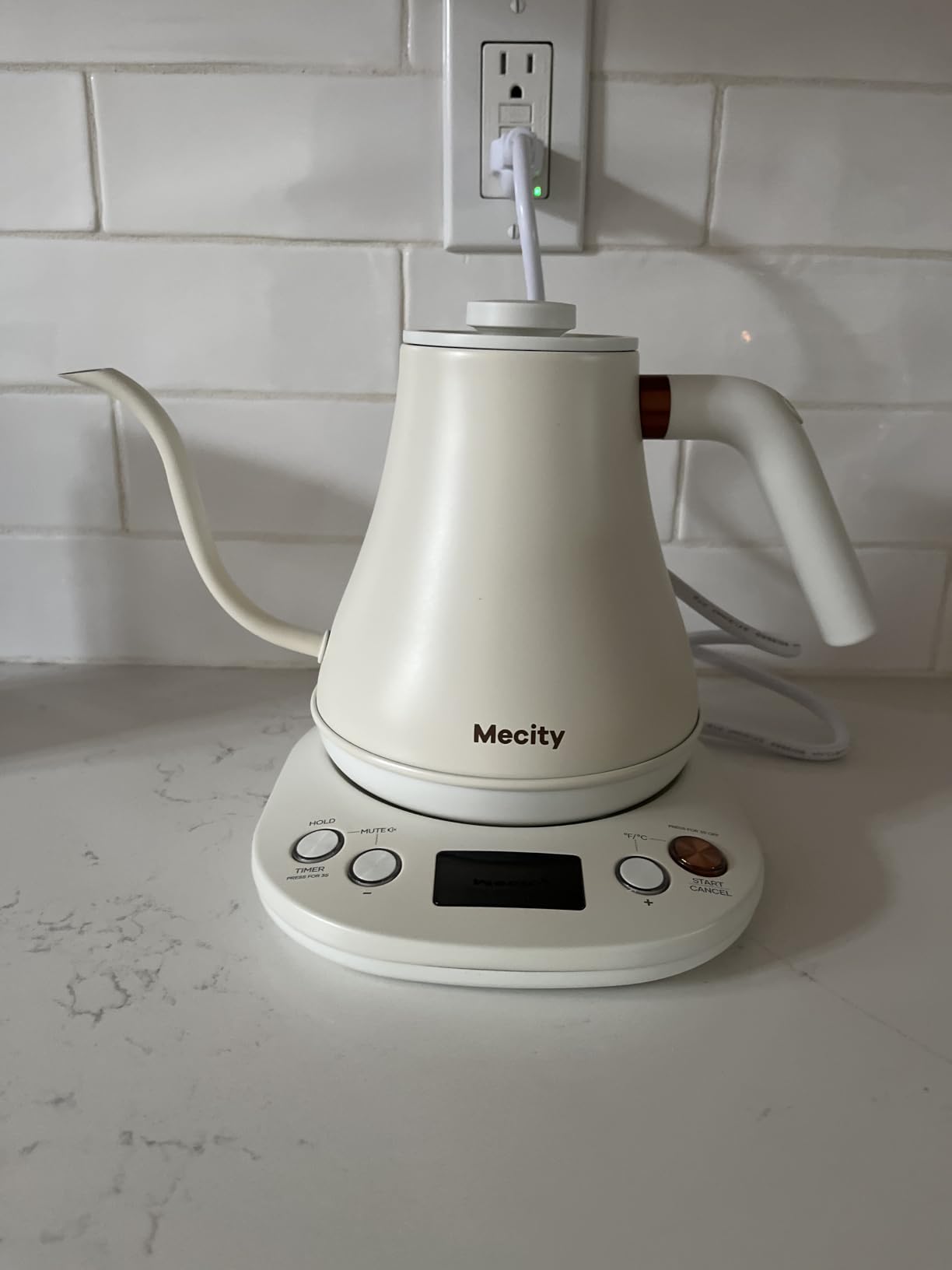 Mecity Electric Gooseneck Kettle With LCD Display Automatic Shut Off Retro Coffee Kettle Temperature Control Hot Water Boiler to Pour Over Tea, 1200 Watt Quick Heating Tea Pot, 0.8L, Stainless Steel customer photo 1