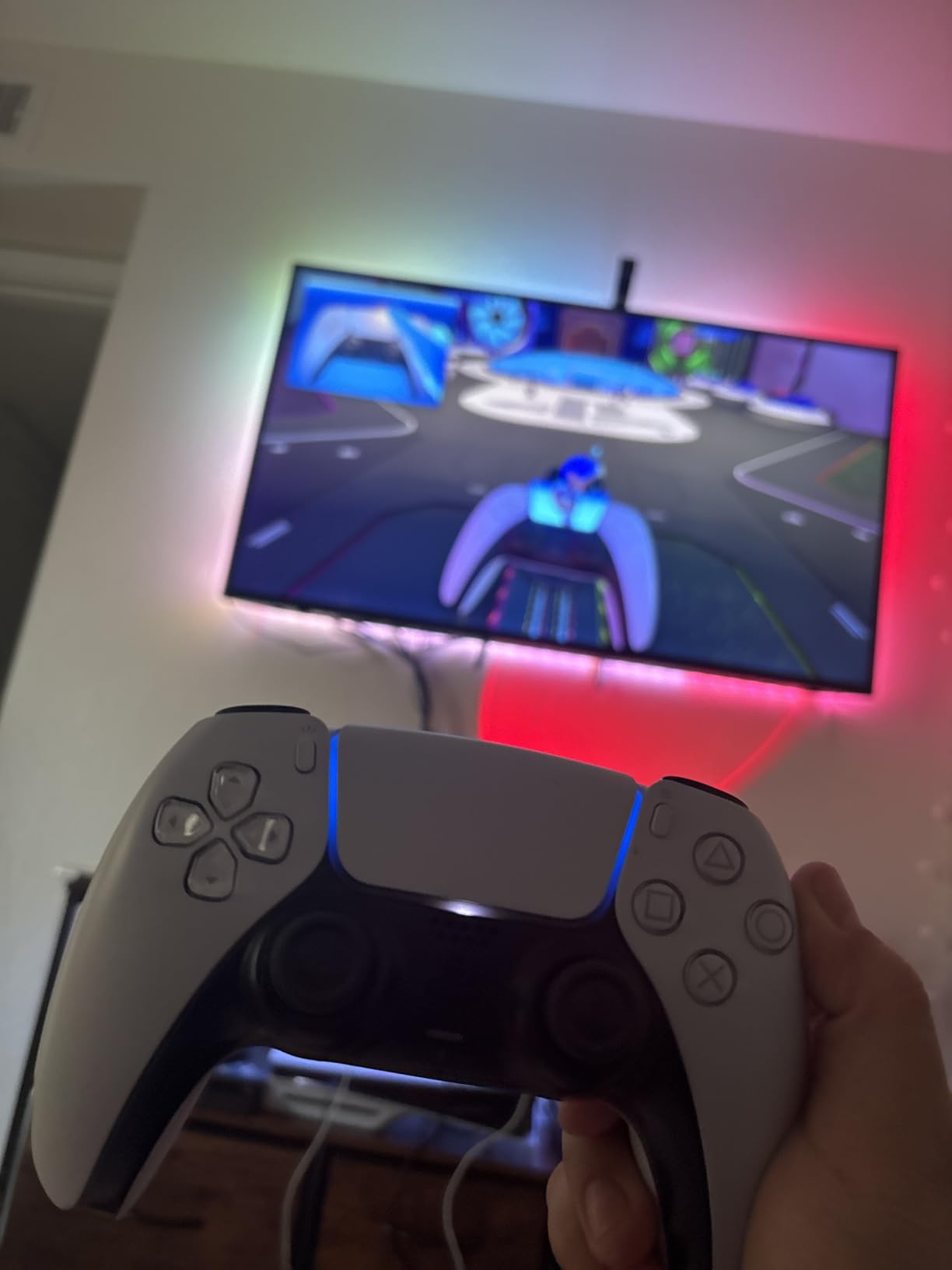 DualSense Wireless Controller customer photo 2