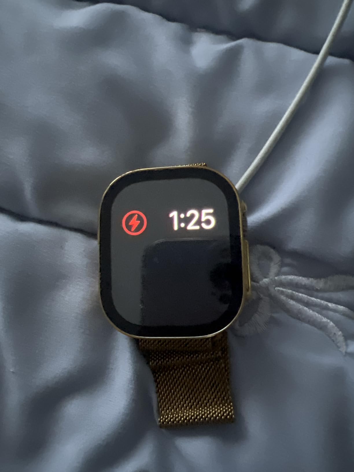 Apple Watch Ultra 2 [GPS + Cellular 49mm] Smartwatch with Rugged Titanium Case & Green/Grey Trail Loop S/M. Fitness Tracker, Precision GPS, Action Button, Extra-Long Battery Life customer photo 2