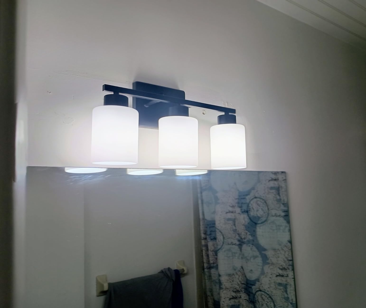 FonmYim Brushed Nickel Bathroom Light Fixtures Vanity Lights Over Mirror customer photo 2