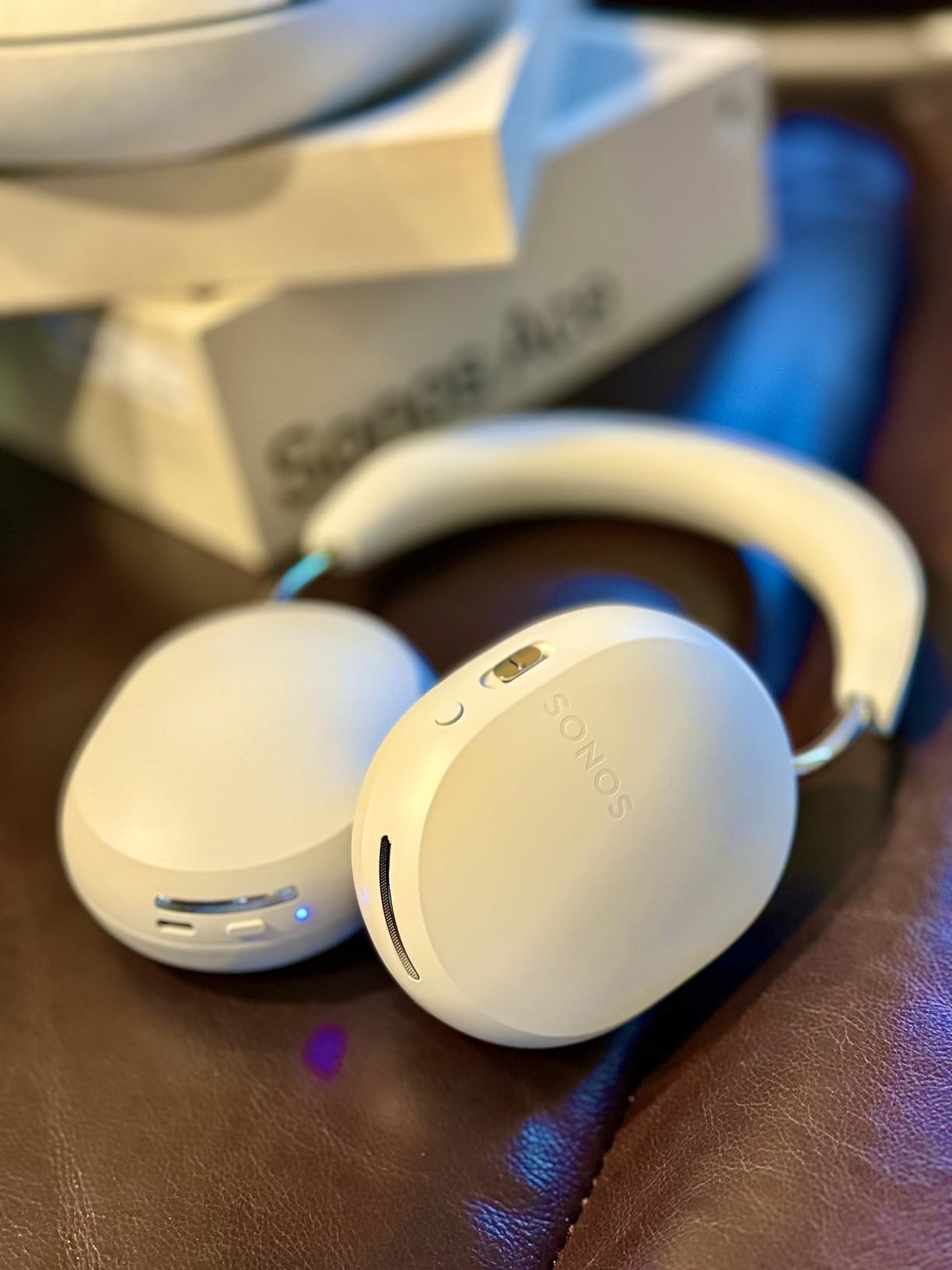 Sonos Ace Noise Cancelling Bluetooth Over-Ear Headphones - White customer photo 2