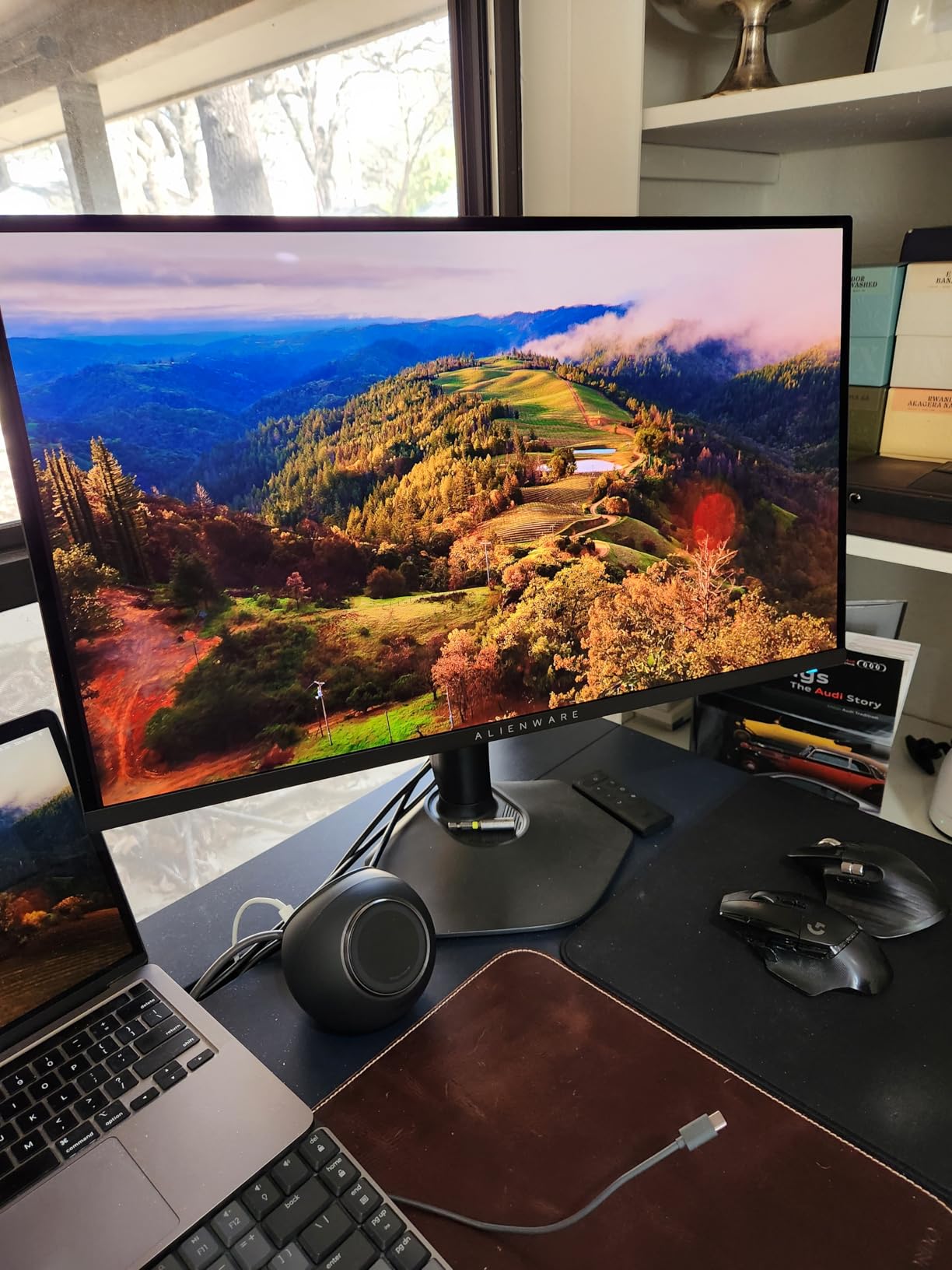 Alienware AW2725DF customer photo 2