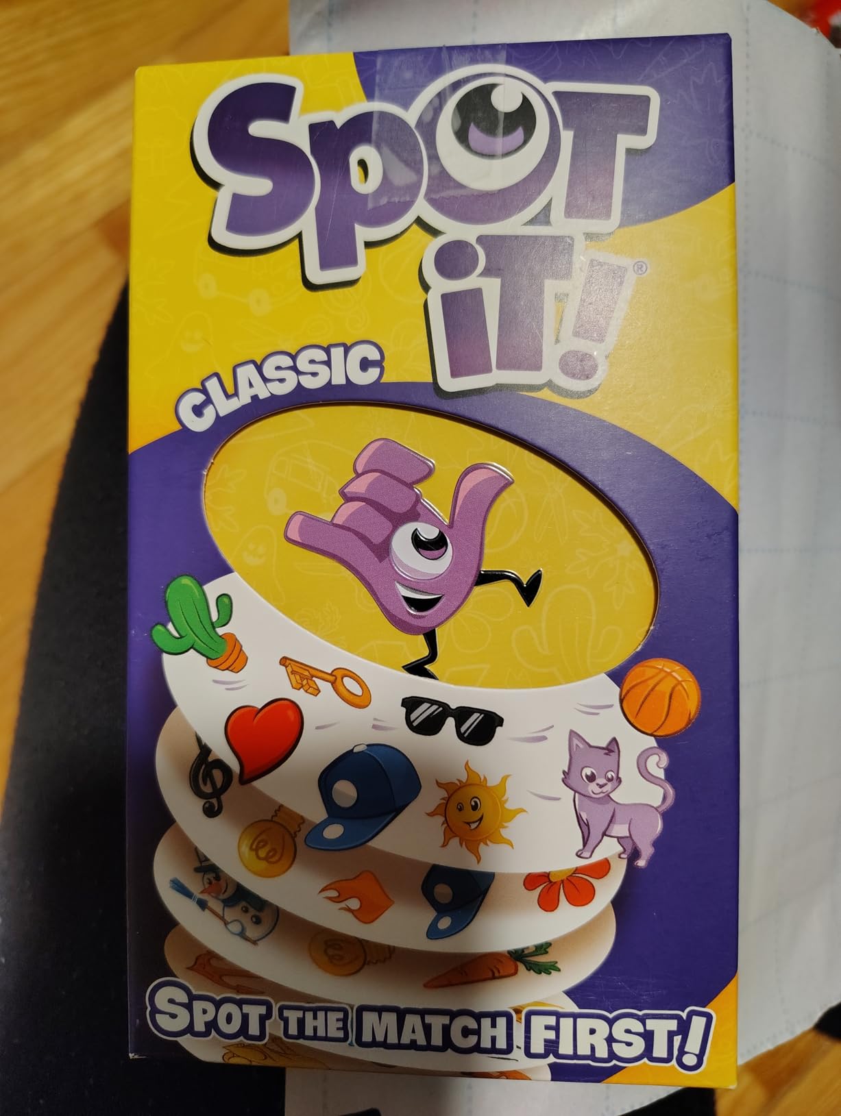 Asmodee Spot It! Classic Card Game (2024 Refresh) - Eco-Blister Edition, 5-in-1 Visual Perception Game for Quick Reflexes and Family Fun, Ages 6+, 2-8 Players, 10 Minute Playtime customer photo 1