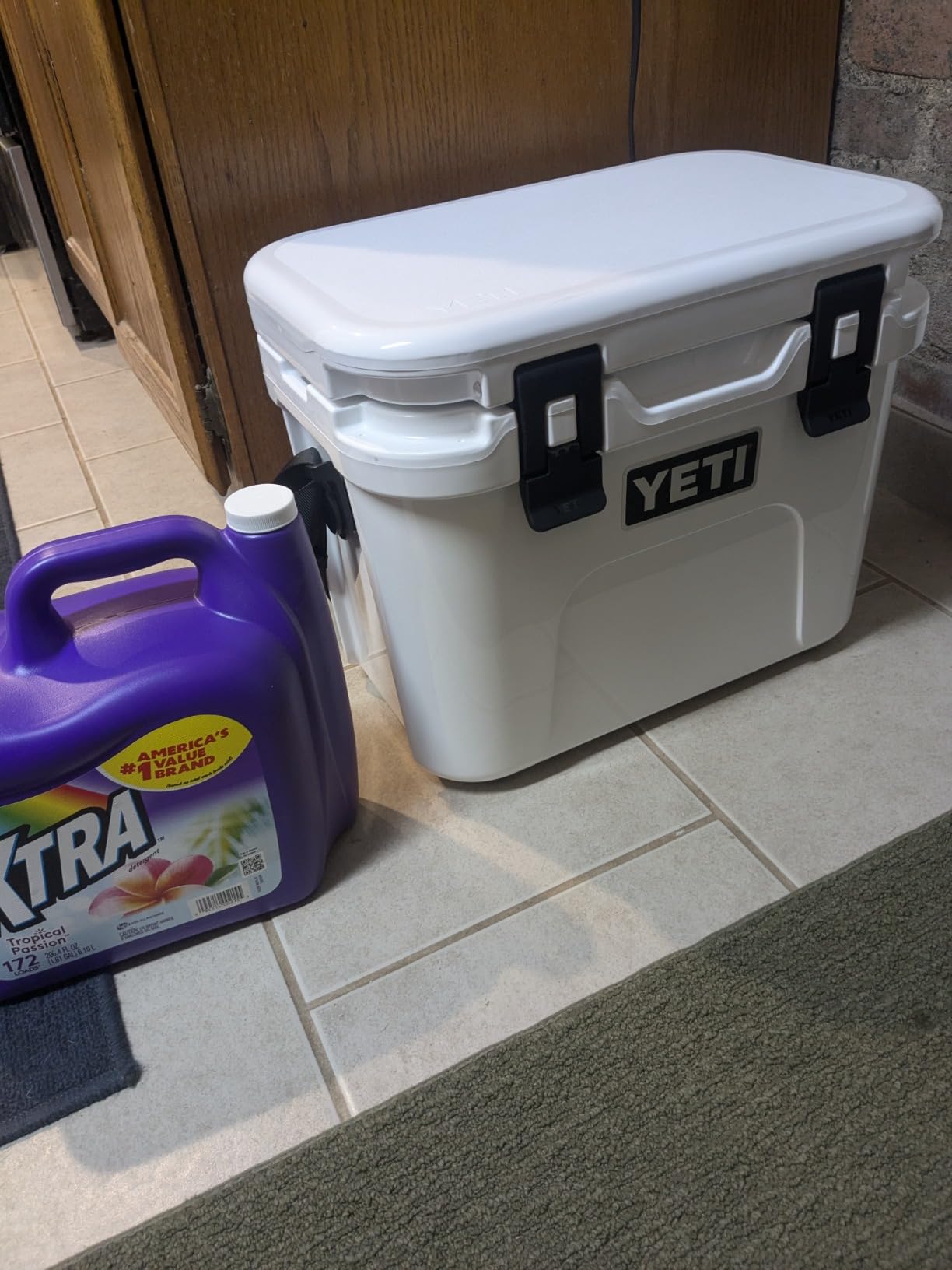 YETI Roadie 15 Hard Cooler with DoubleDuty Shoulder Strap customer photo 1