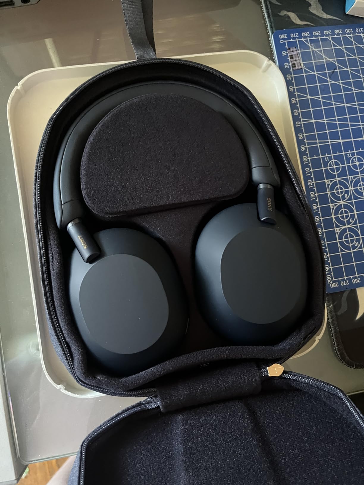 Sony WH-1000XM5 Premium Noise Cancelling Wireless Headphones, Smoky Pink customer photo 2