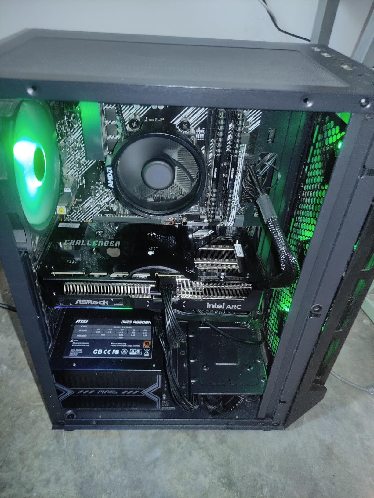 ASRock Intel Arc B570 Challenger 10GB OC GDDR6 Graphics Card, 2600 MHz GPU, 19 Gbps Memory, Dual Fan, Metal Backplate, HDMI 2.1a, DisplayPort 2.1, 0dB Cooling customer photo 1