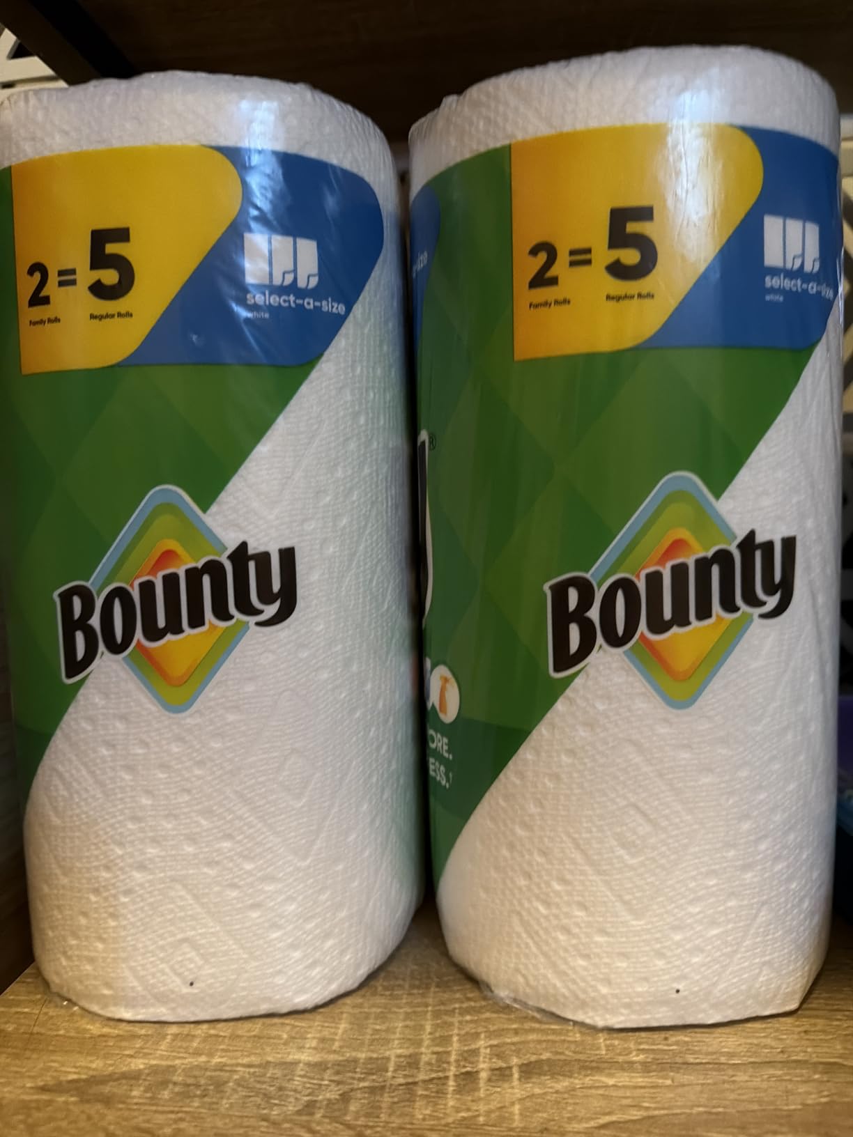 Bounty Quick-Size Paper Towels, White, 8 Family Triple Rolls = 27 Regular Rolls customer photo 1