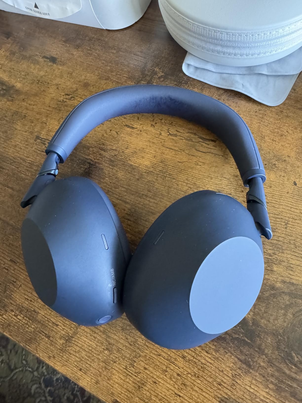 Sony WH-1000XM6 The Best Noise Cancelling Wireless Headphones, Silver customer photo 2