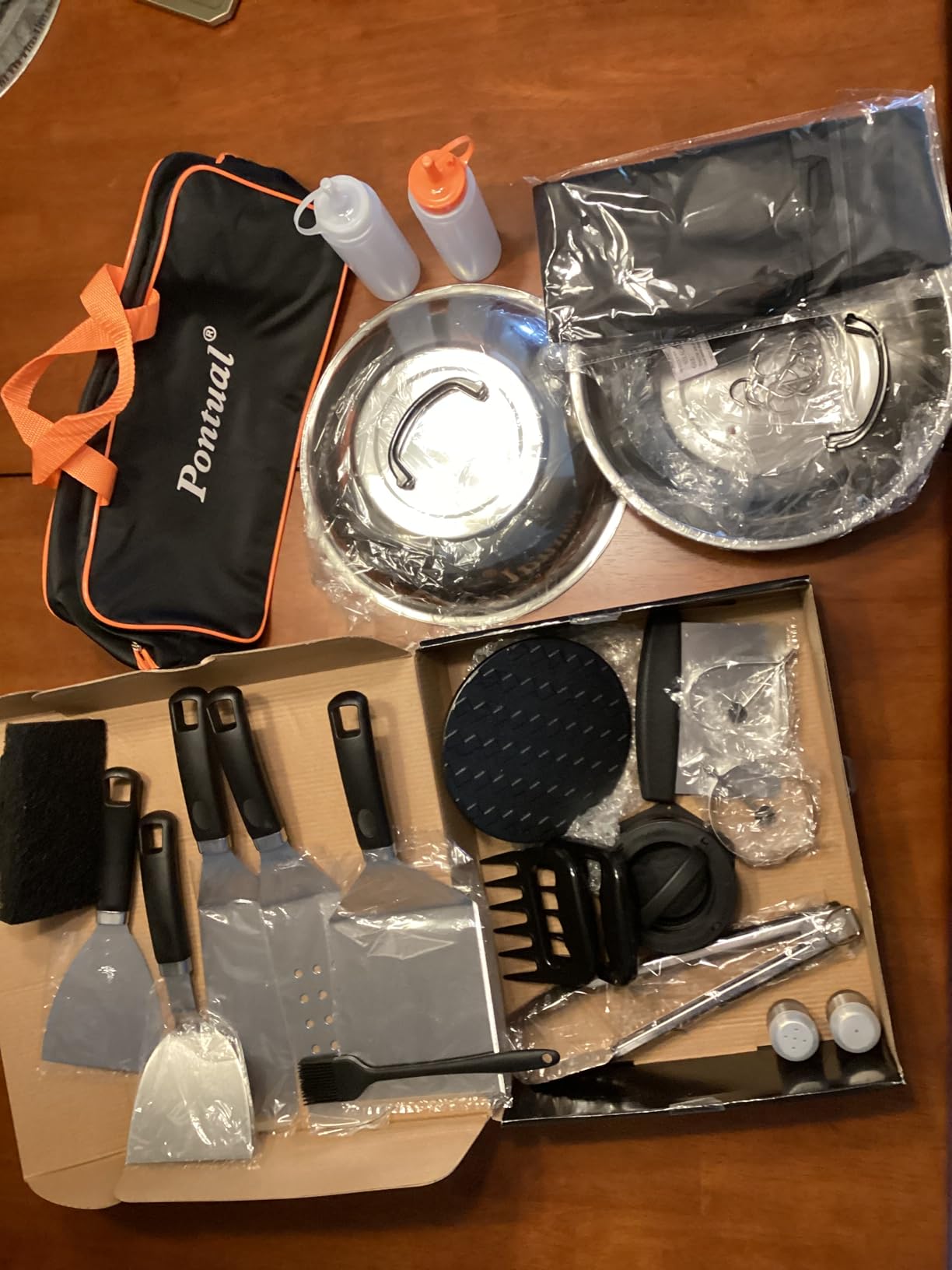 31PCS Griddle Accessories Kit for Blackstone, Flat Top Hibachi Grill Spatula Set with 2 Melting Domes, Burger Press, Patty Maker and Apron, Professional Teppanyaki Tools Gifts for Outdoor BBQ customer photo 2