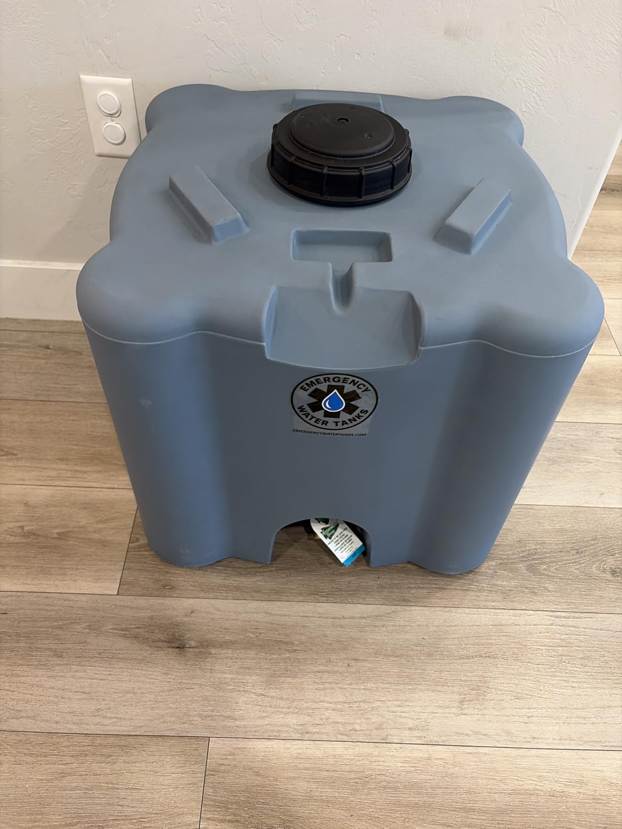 30 Gallon Stackable Emergency Water Storage Tank – Heavy-Duty Water Barrel for Long-Term Drinking Water or Preparedness customer photo 2