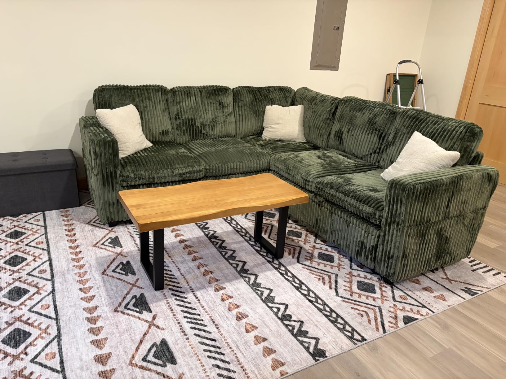 HONBAY Corduroy U Shaped Sectional Sleeper Sofa with Pull Out Bed,Black customer photo 1