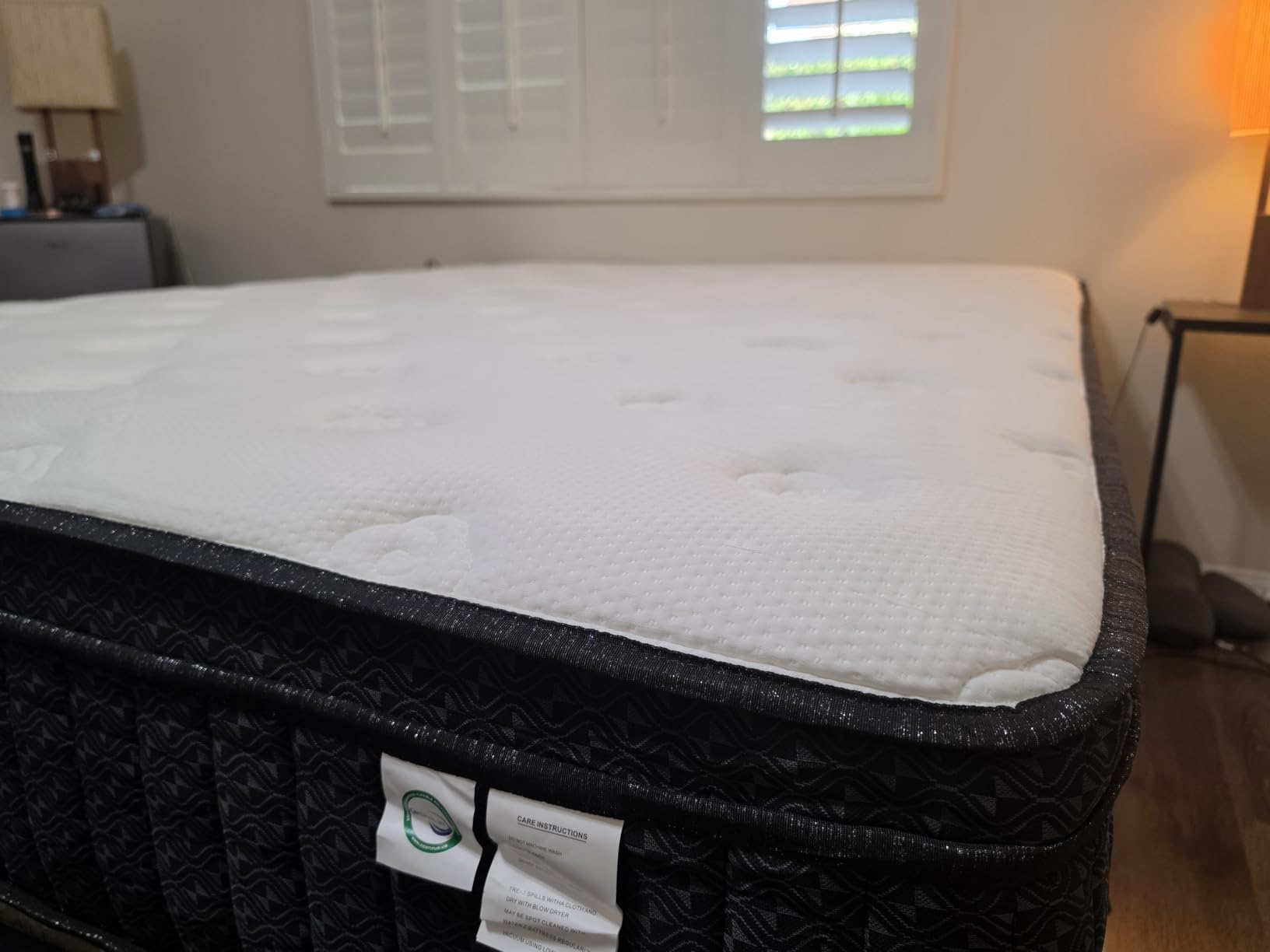 Ailis Queen Mattress, 12 Inch Queen Hybrid Mattress in a Box, Medium Firm with Upgraded Pocket Springs for Superior Motion Isolation, Strong Edge Support & Breathable Comfort customer photo 1