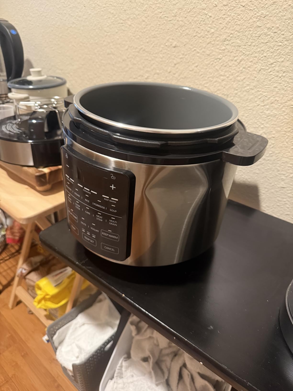 DUMOS Electric Pressure Cooker 16-in-1, 8QT Programmable Multi Cooker with 12 One-Touch Presets, Soup Steam Yogurt and More, Ceramic Inner Pot Delay Start & Keep Warm, Includes Recipe Guide, Black customer photo 1