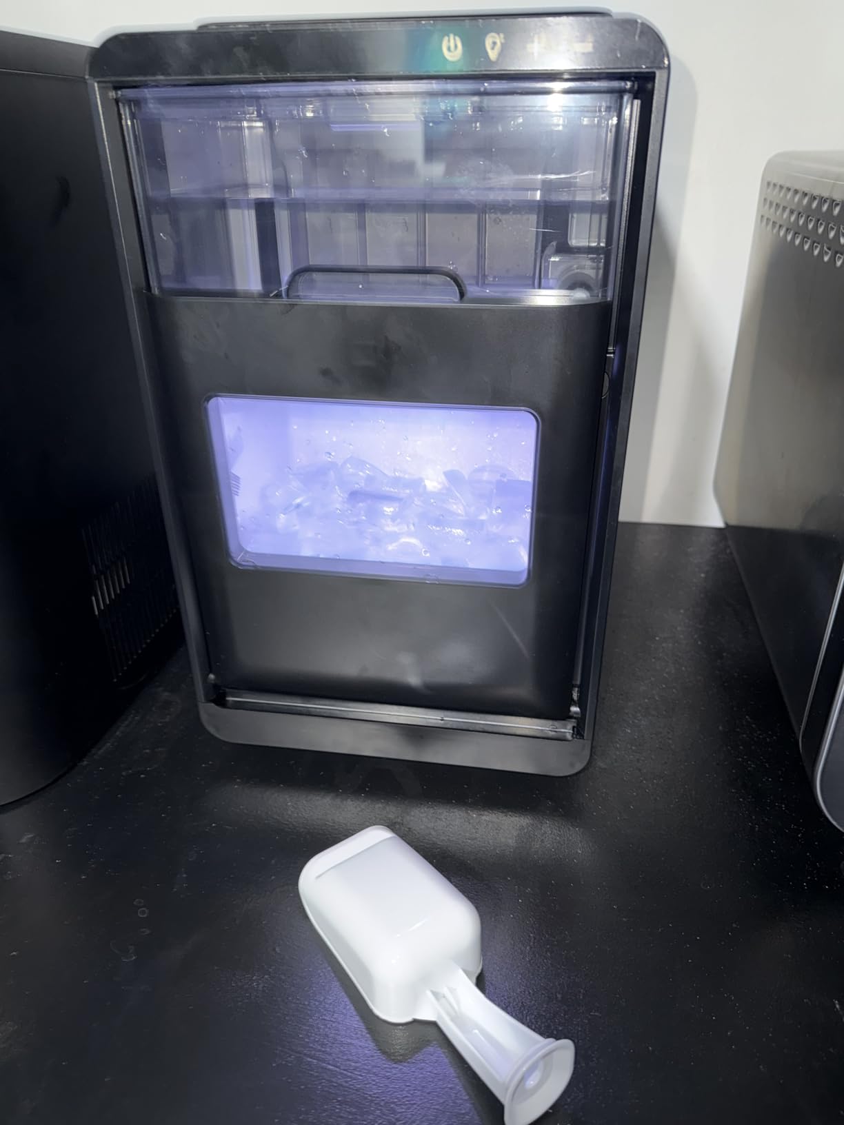 Antarctic Star Countertop Crescent Ice Maker, Slow-Melting Ice Cube Maker customer photo 2