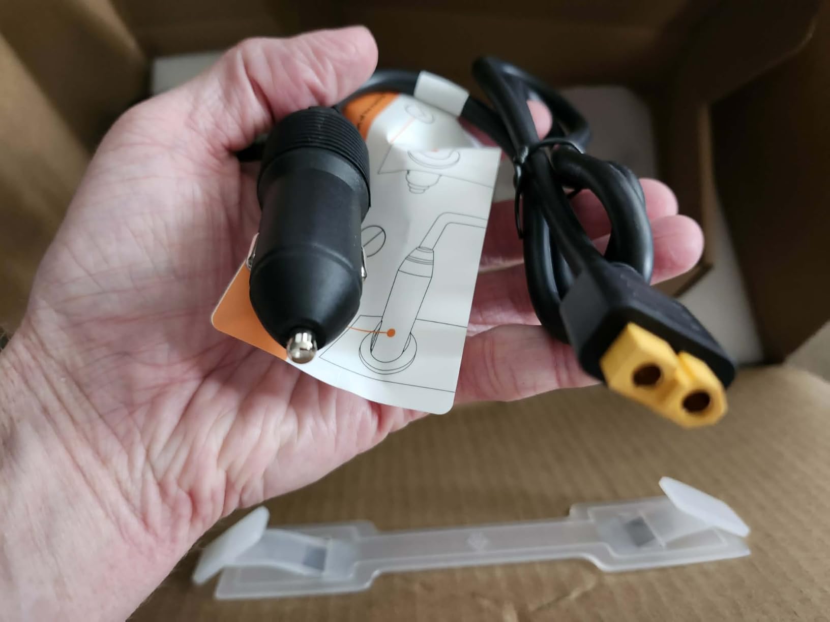 BLUETTI Elite 100 mini Portable Power Station for Camping 1004.8Wh 700W LFP customer photo 1