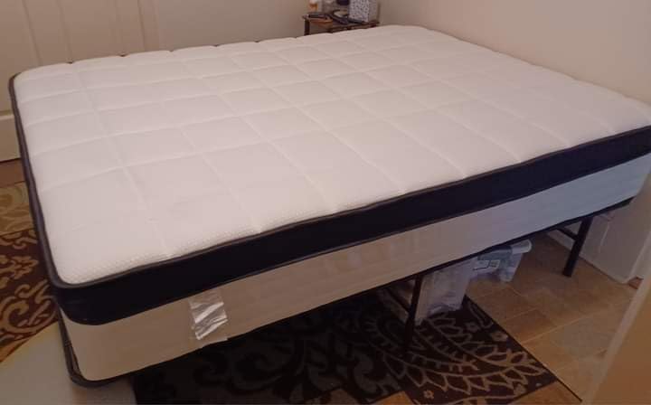 LETMOON 14inch Queen Mattress Hybrid Spring, Medium customer photo 2